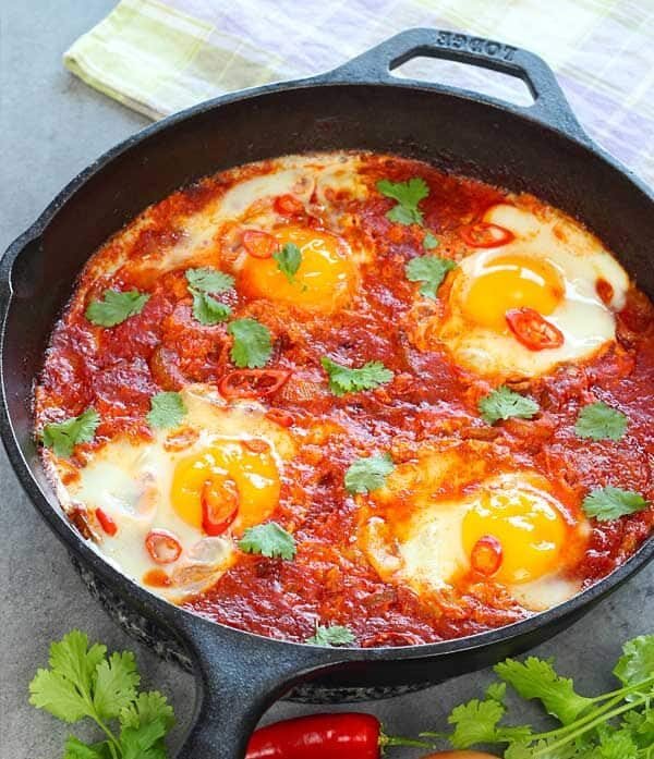 Eggs in Sambal 2 e1714348697398